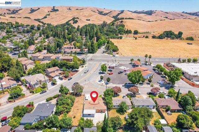 33327 2Nd St, Union City, CA 94587
