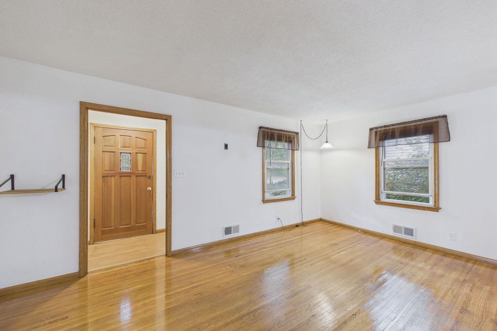 1853 Taylor Avenue, Saint Paul, MN 55104 — photo 2