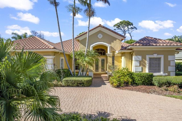8306 SE Sanctuary Drive, Hobe Sound, FL 33455