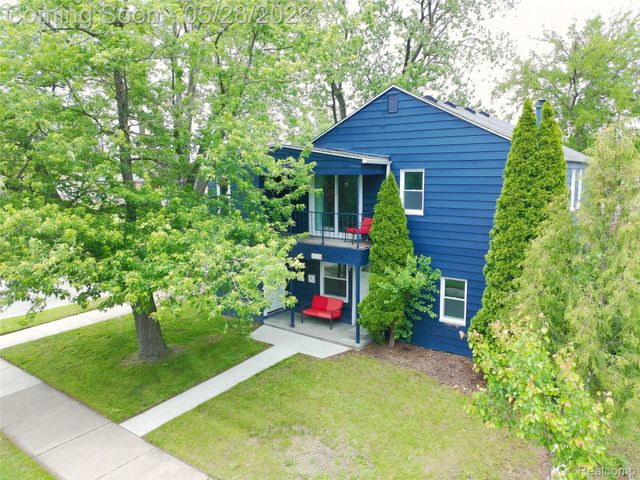17128 Cicotte Avenue, Allen Park, MI 48101