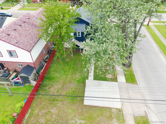 17128 Cicotte Avenue, Allen Park, MI 48101