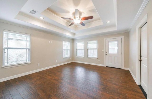 115 Silverbell Circle, Lake Jackson, TX 77566