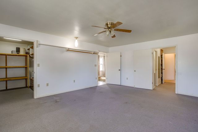 422 N 3rd Street, Jacksboro, TX 76458