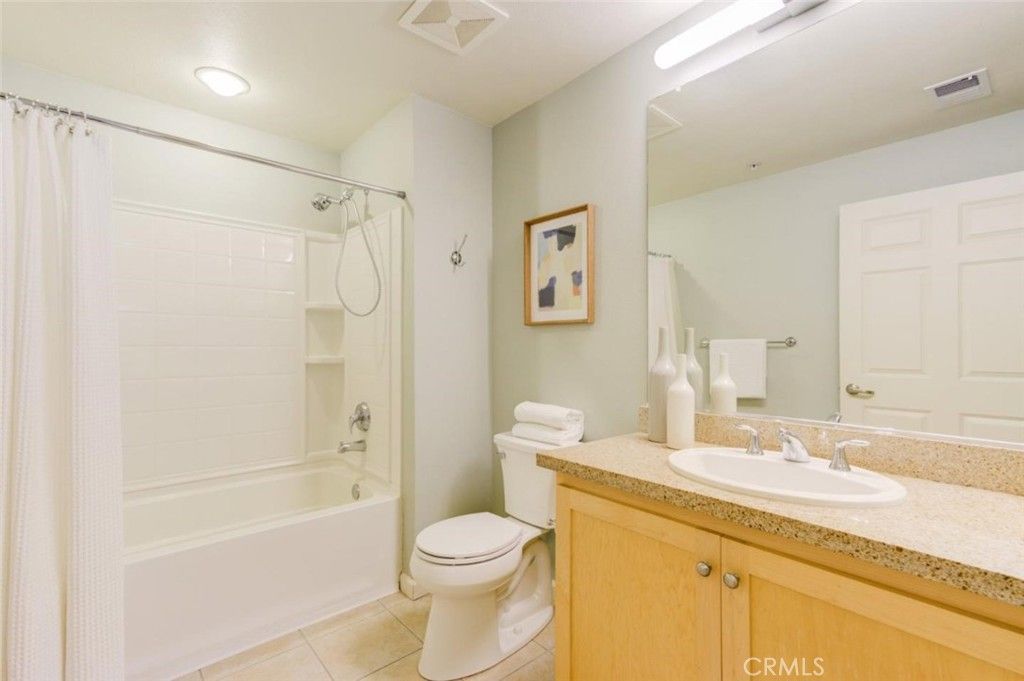 Image 10 of property listing at 800 N 8th 106, San Jose, CA 95112