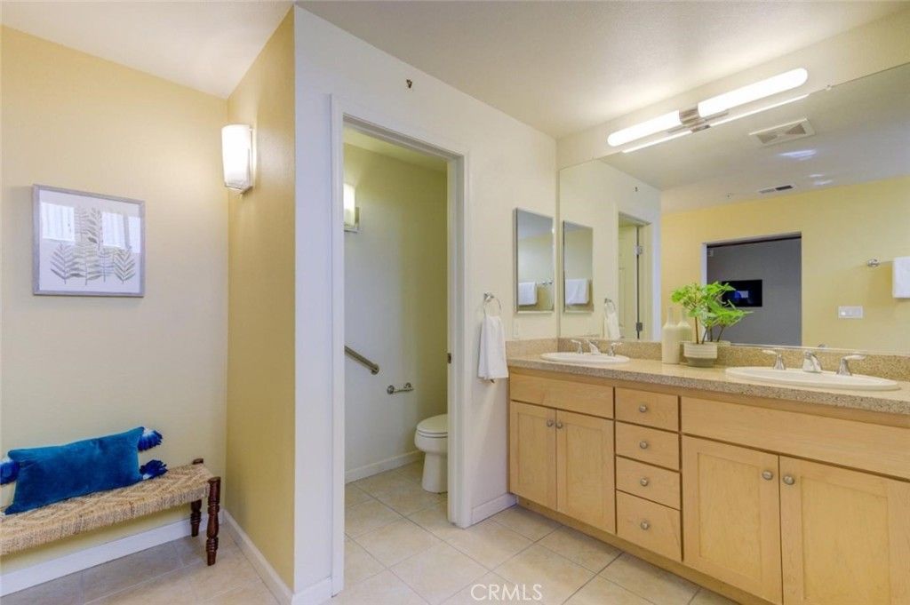 Image 12 of property listing at 800 N 8th 106, San Jose, CA 95112