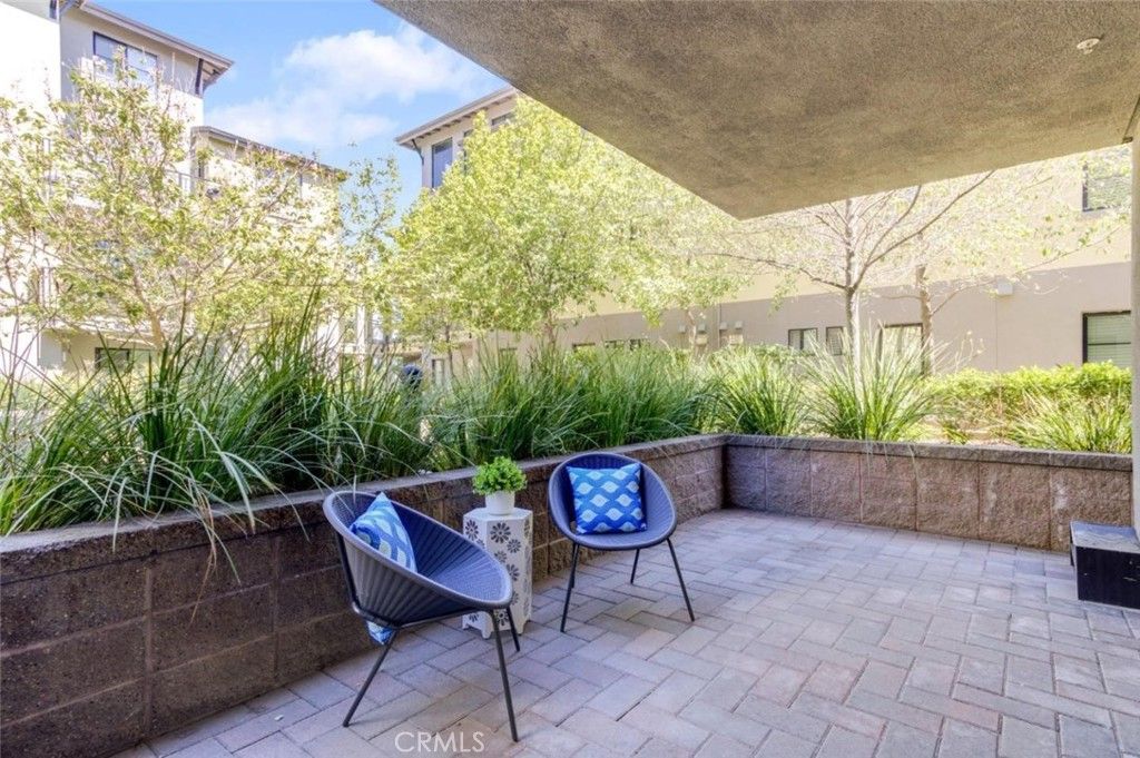 Image 20 of property listing at 800 N 8th 106, San Jose, CA 95112