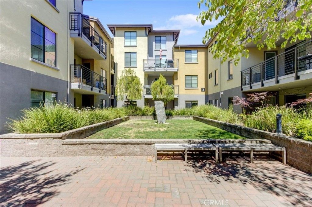 Image 21 of property listing at 800 N 8th 106, San Jose, CA 95112