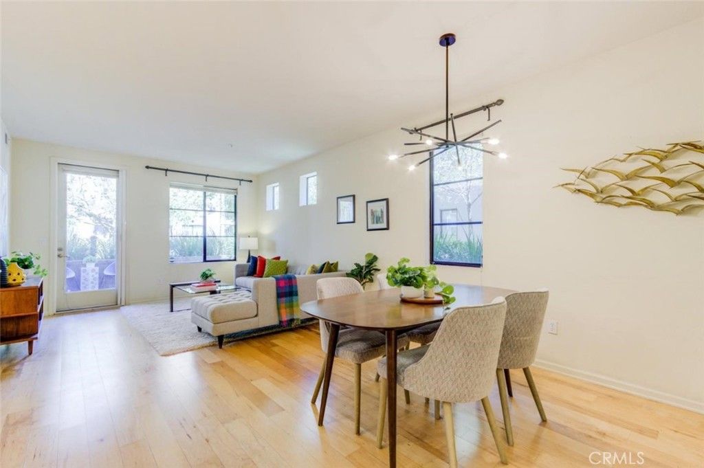 Image 4 of property listing at 800 N 8th 106, San Jose, CA 95112