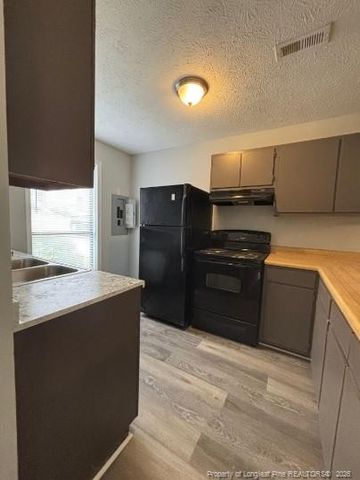 5713 Aftonshire Drive, Fayetteville, NC 28304