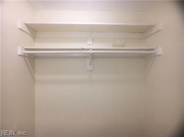 715 Wolftrap LN, Virginia Beach, VA 23462