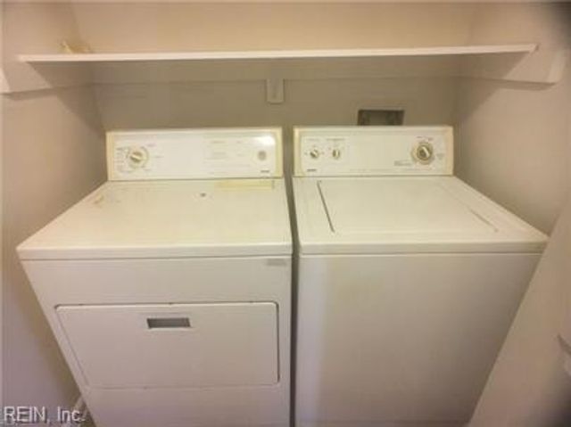 715 Wolftrap LN, Virginia Beach, VA 23462