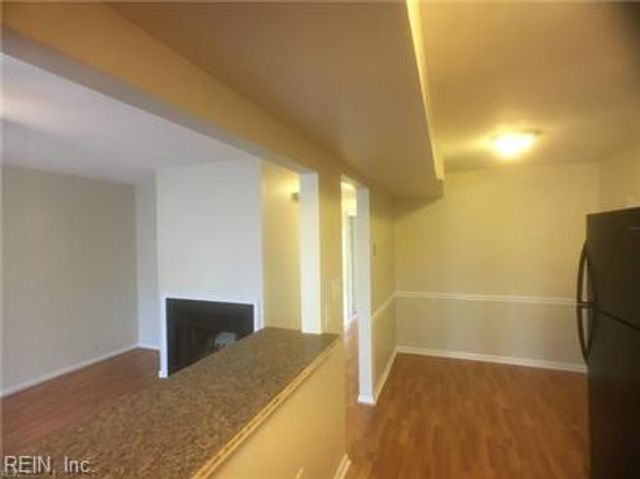 715 Wolftrap LN, Virginia Beach, VA 23462