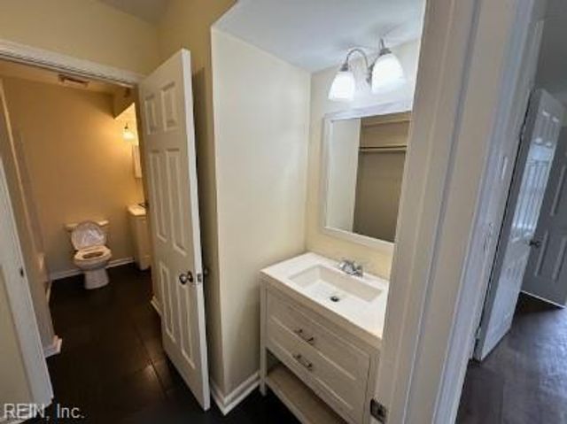 715 Wolftrap LN, Virginia Beach, VA 23462