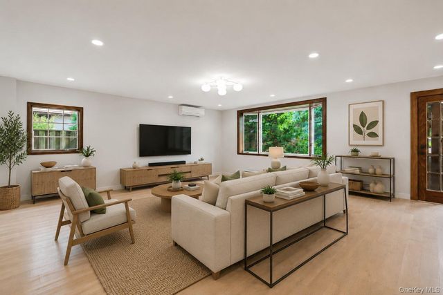 152 Whitson Street, Forest Hills, NY 11375