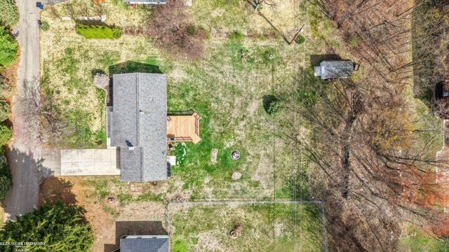 8360 Rosecrest Court, Shelby Twp, MI 48316