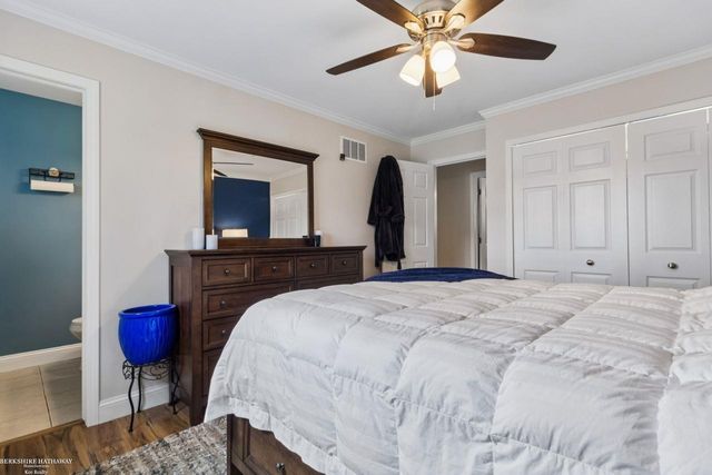 8360 Rosecrest Court, Shelby Twp, MI 48316