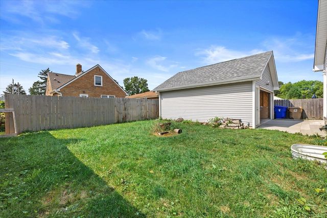 1905 34th STREET, Kenosha, WI 53140
