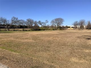 539 Winston Drive, Desoto, TX 75115
