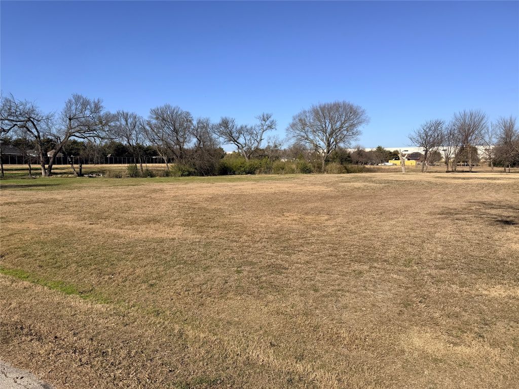 539 Winston Drive, Desoto, TX 75115