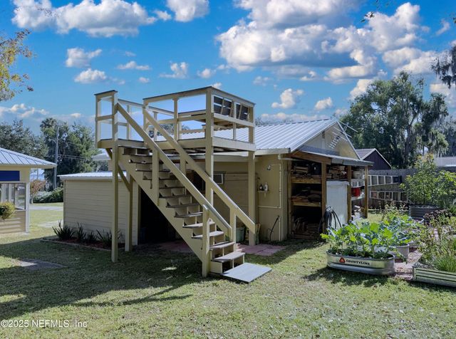 711 N PARK Street, Crescent City, FL 32112