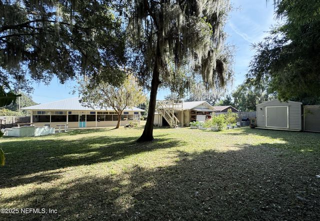 711 N PARK Street, Crescent City, FL 32112