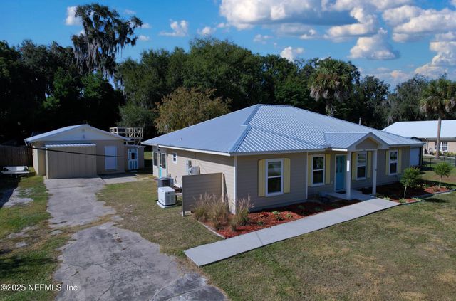 711 N PARK Street, Crescent City, FL 32112