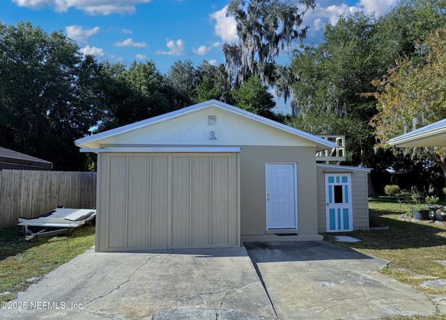 711 N PARK Street, Crescent City, FL 32112