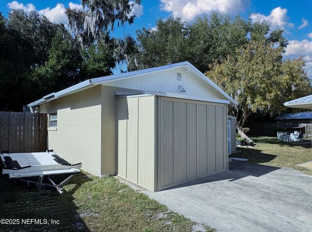 711 N PARK Street, Crescent City, FL 32112