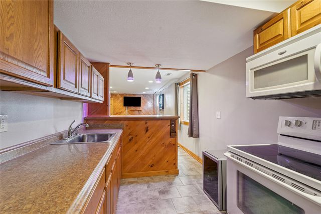 2801 SE Ridge Crest Street, Grimes, IA 50111