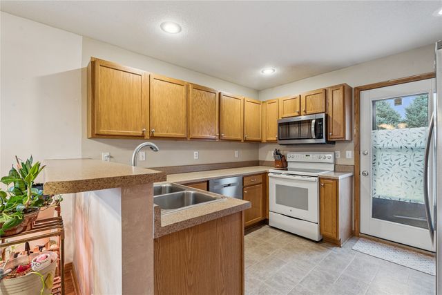 2801 SE Ridge Crest Street, Grimes, IA 50111