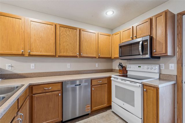 2801 SE Ridge Crest Street, Grimes, IA 50111