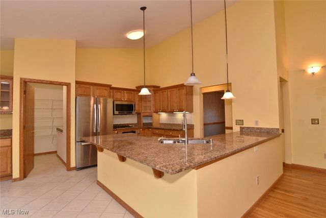 138 Bay Hill Drive, Wadsworth, OH 44281