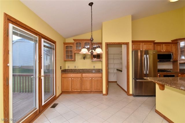 138 Bay Hill Drive, Wadsworth, OH 44281