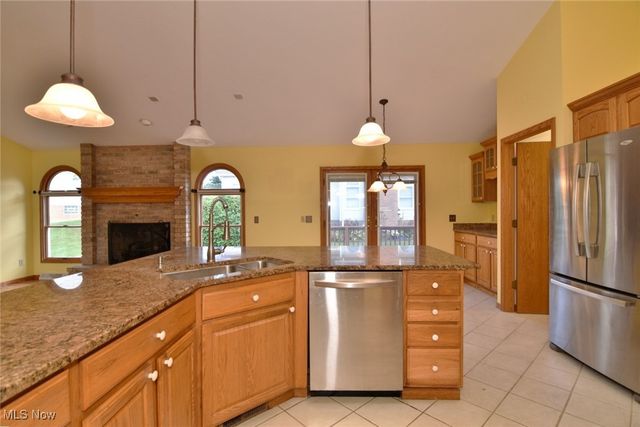 138 Bay Hill Drive, Wadsworth, OH 44281