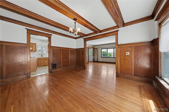 35 Elmview Place, Buffalo, NY 14207