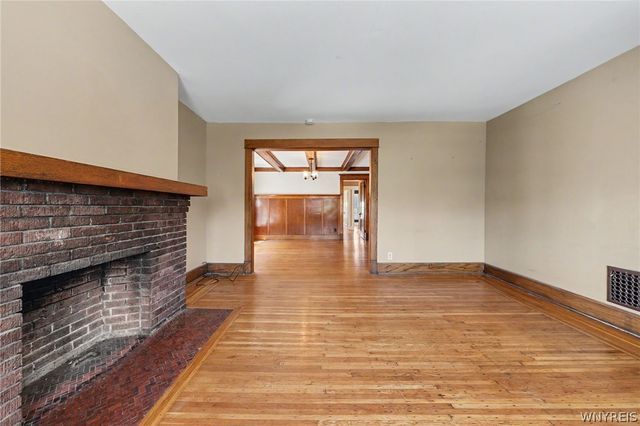 35 Elmview Place, Buffalo, NY 14207