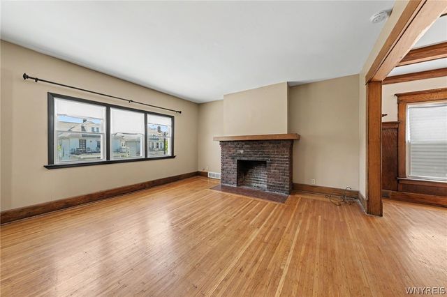 35 Elmview Place, Buffalo, NY 14207
