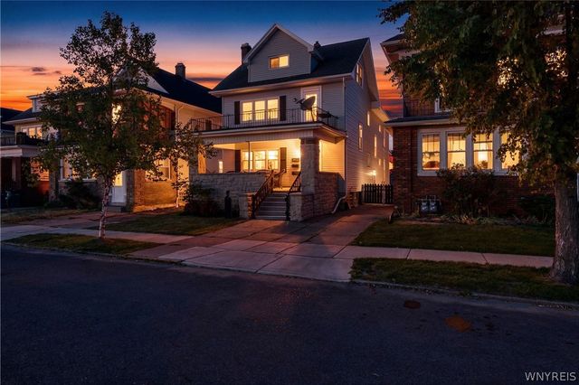 35 Elmview Place, Buffalo, NY 14207