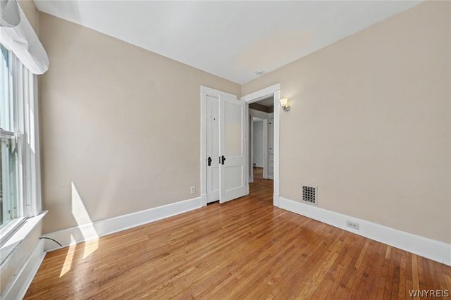35 Elmview Place, Buffalo, NY 14207