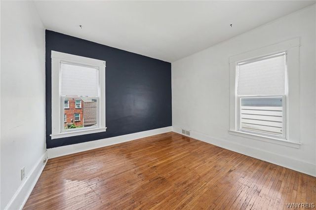 35 Elmview Place, Buffalo, NY 14207