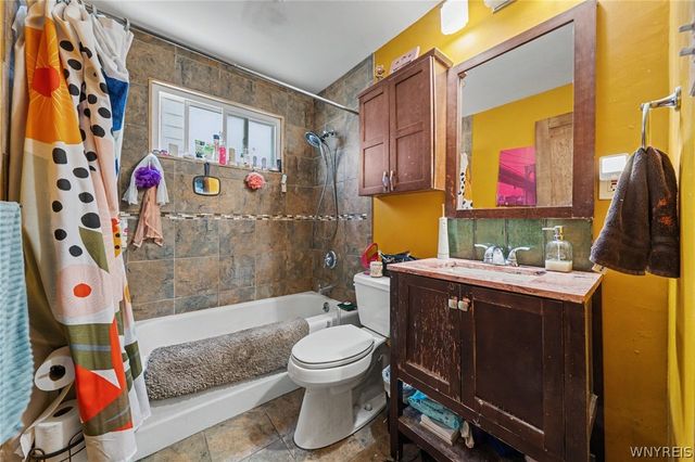 35 Elmview Place, Buffalo, NY 14207