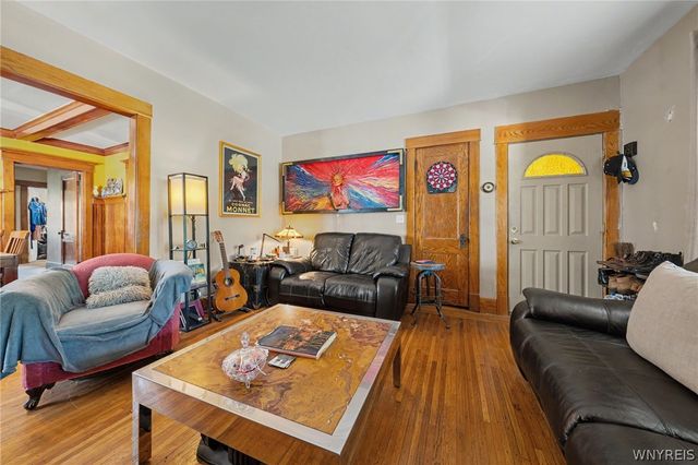 35 Elmview Place, Buffalo, NY 14207