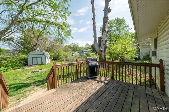 1015 Sunnyside Street, Festus, MO 63028