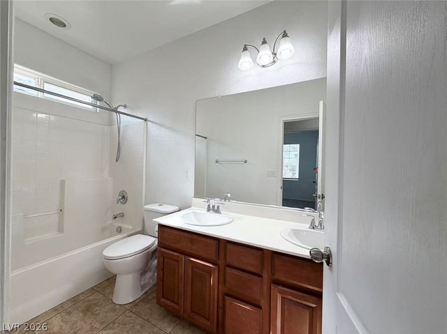 9328 Flowering Tulip Avenue, Las Vegas, NV 89166