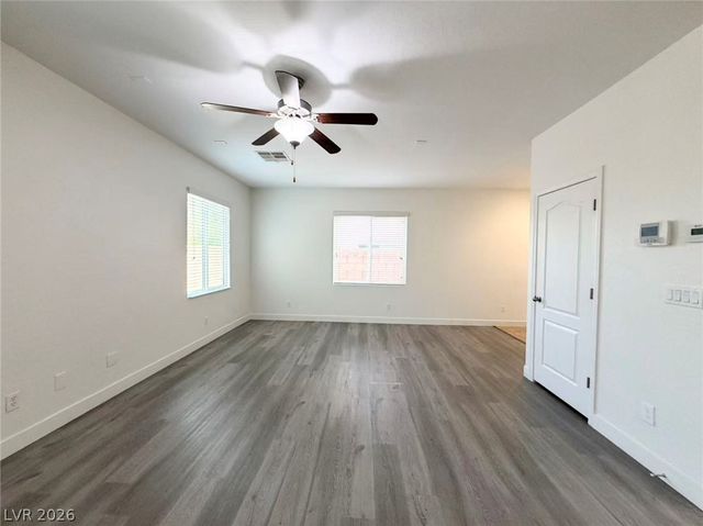 9328 Flowering Tulip Avenue, Las Vegas, NV 89166
