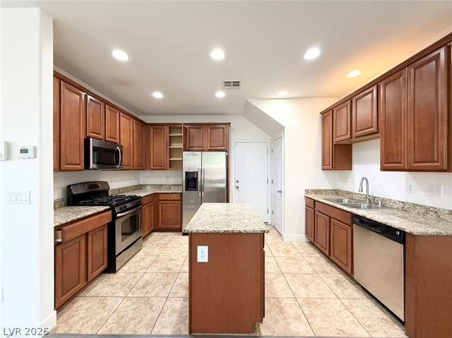 9328 Flowering Tulip Avenue, Las Vegas, NV 89166