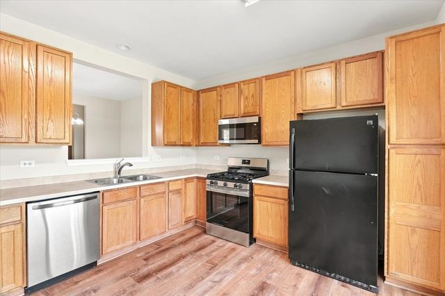 570 W Kristina Lane, Round Lake, IL 60073