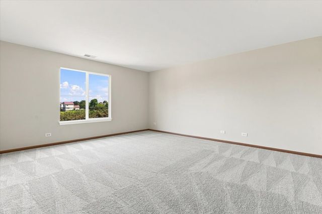 570 W Kristina Lane, Round Lake, IL 60073