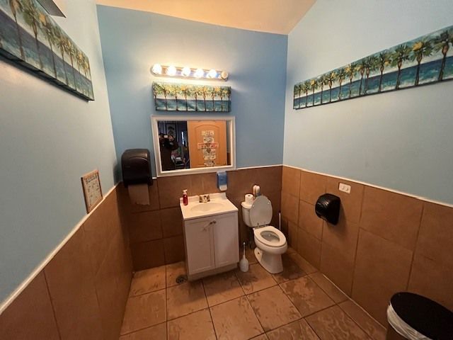 8855 S State Street, Chicago, IL 60619