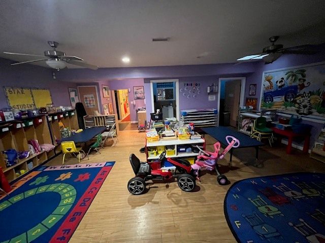 8855 S State Street, Chicago, IL 60619